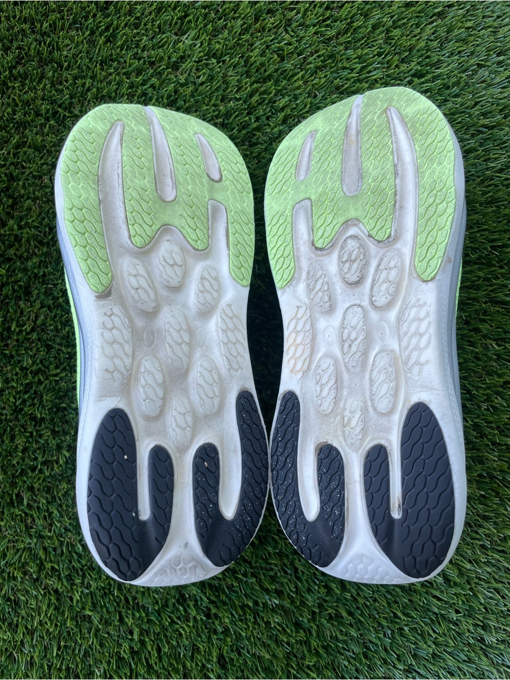 New Balance Neon Green Athletic Running Shoes with Blue Logo - Picture 7 of 7